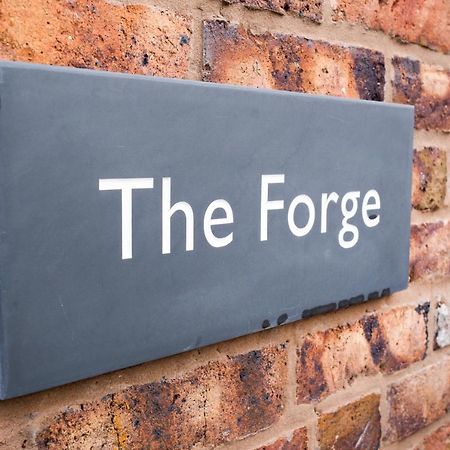 브리지노스 The Forge - Beautiful Contemporary Barn - Hot Tub 빌라 외부 사진