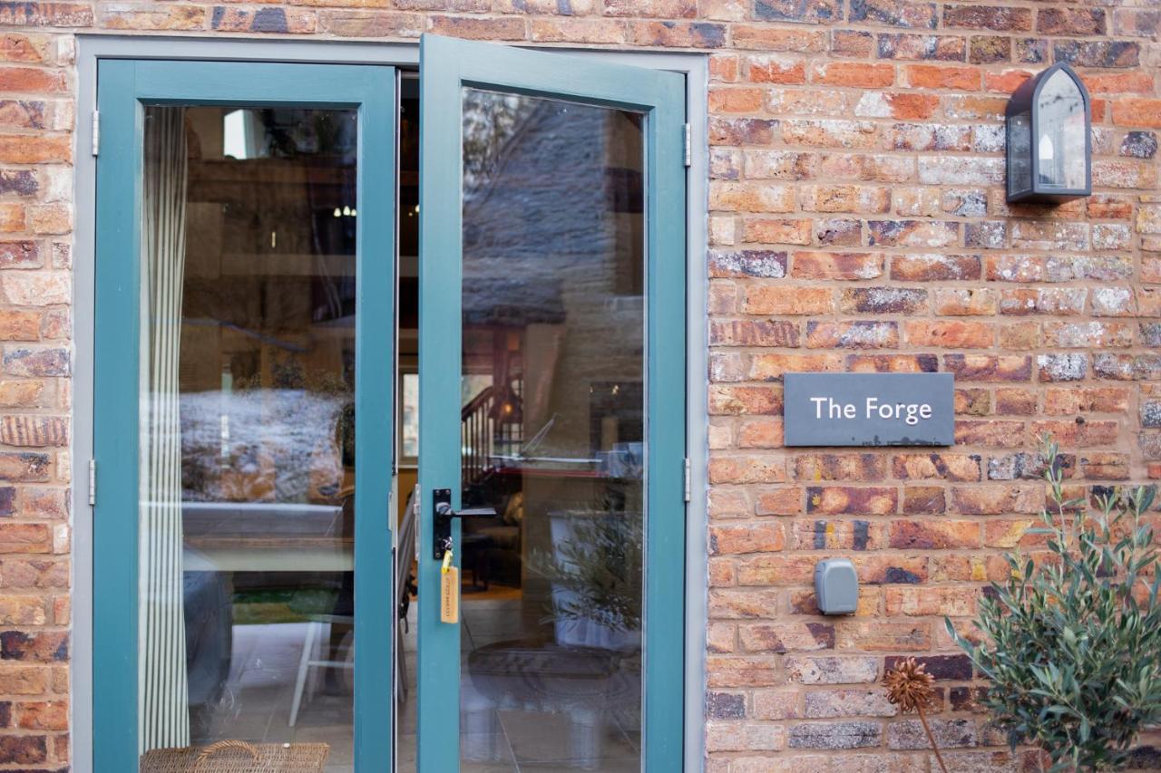 브리지노스 The Forge - Beautiful Contemporary Barn - Hot Tub 빌라 외부 사진